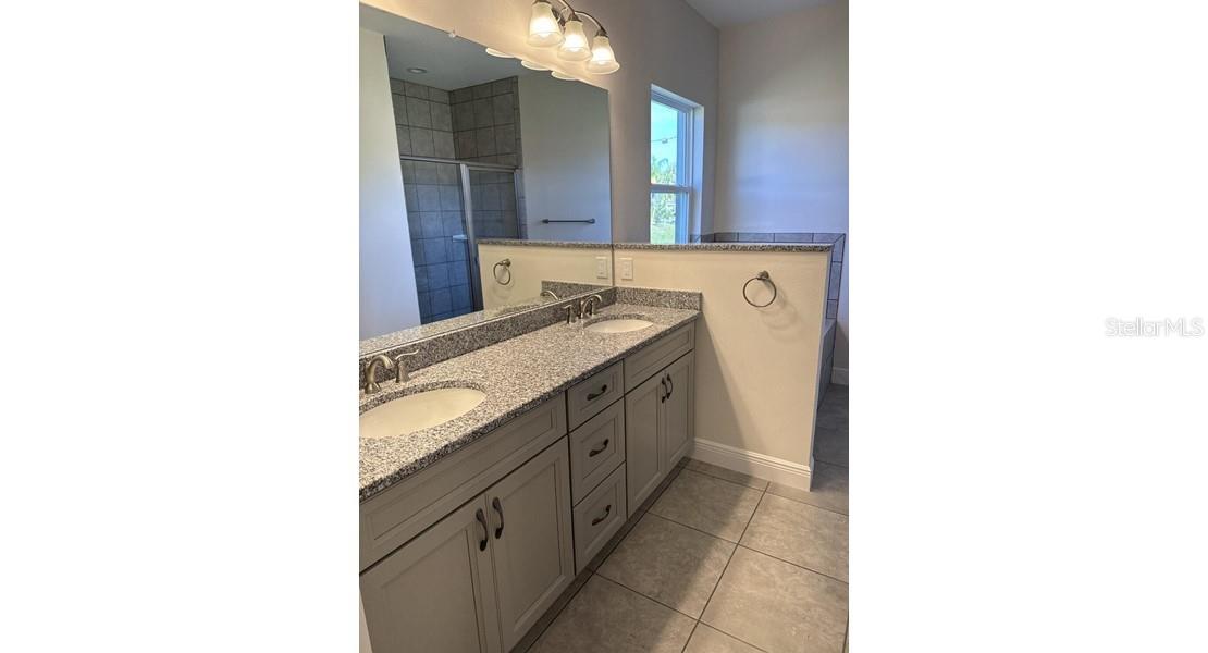 2573 TULSA AVE — photo 8