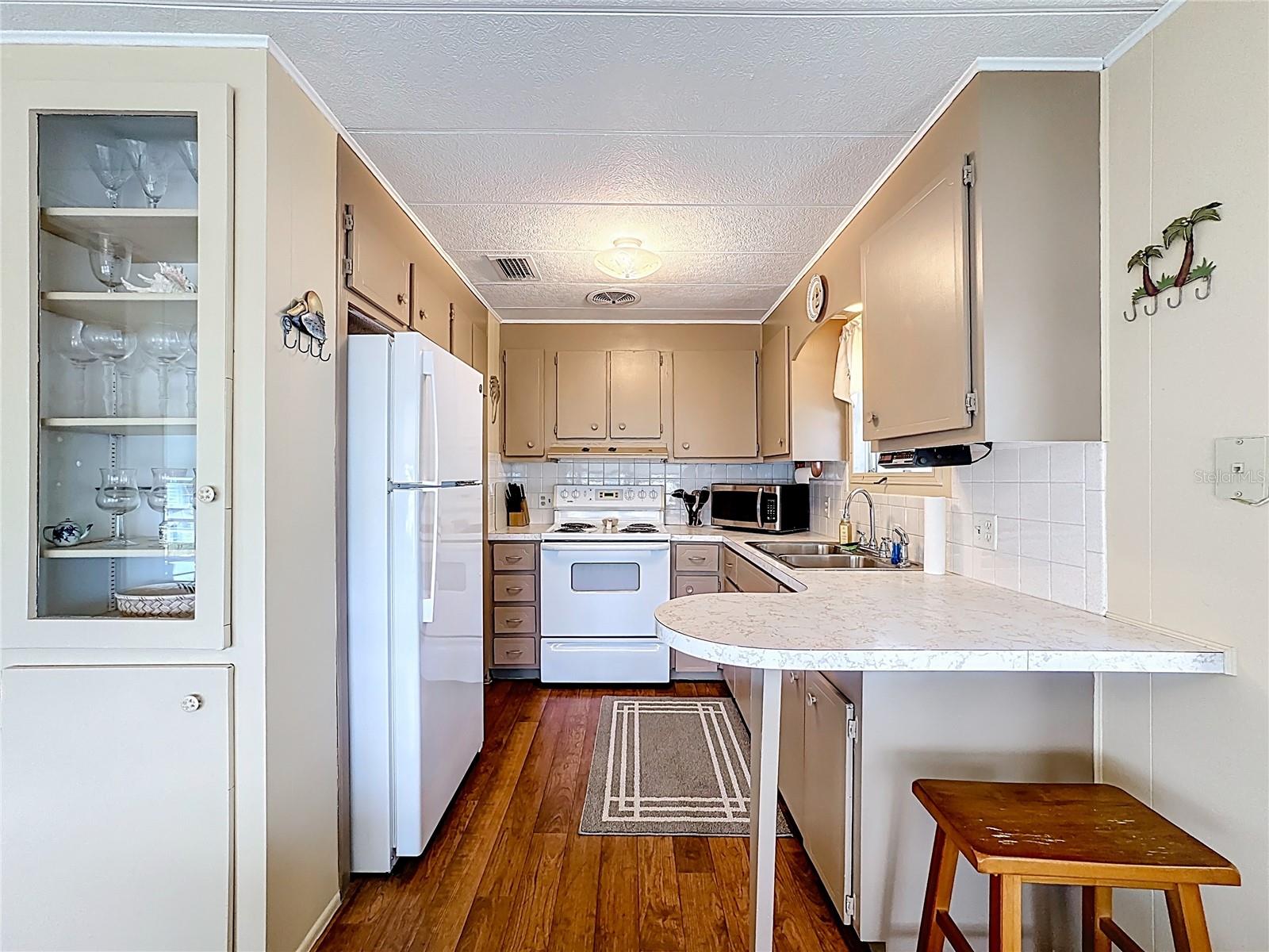 80 DEL RIO DR — photo 12