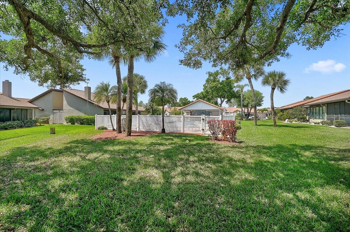 892 COUNTRY CLUB CIR #50 — photo 28