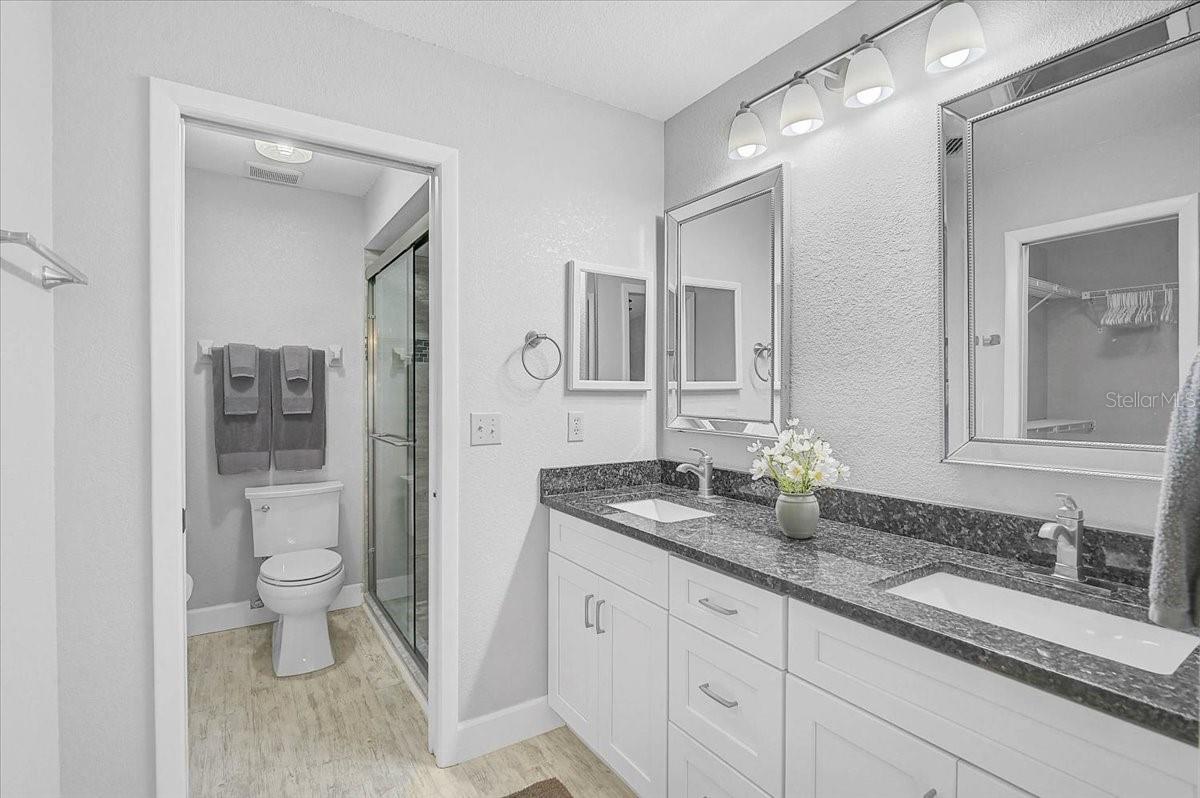 892 COUNTRY CLUB CIR #50 — photo 9