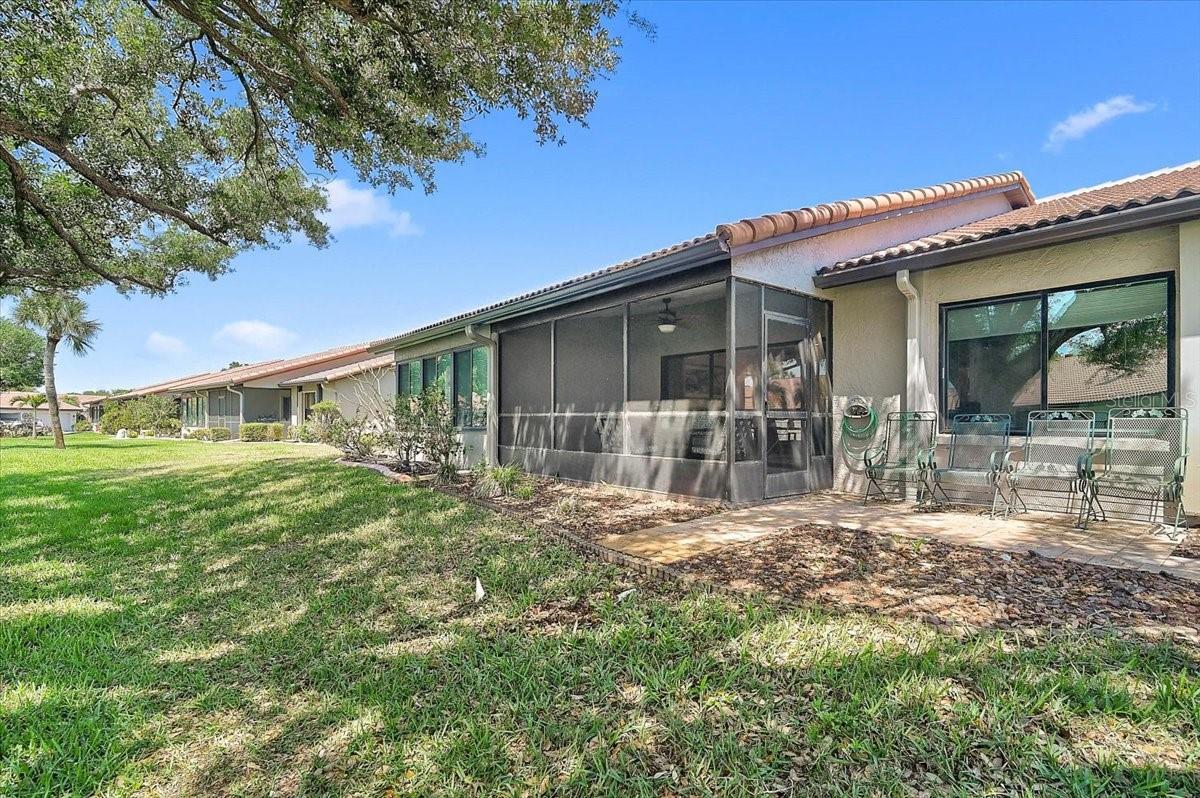 892 COUNTRY CLUB CIR #50 — photo 27