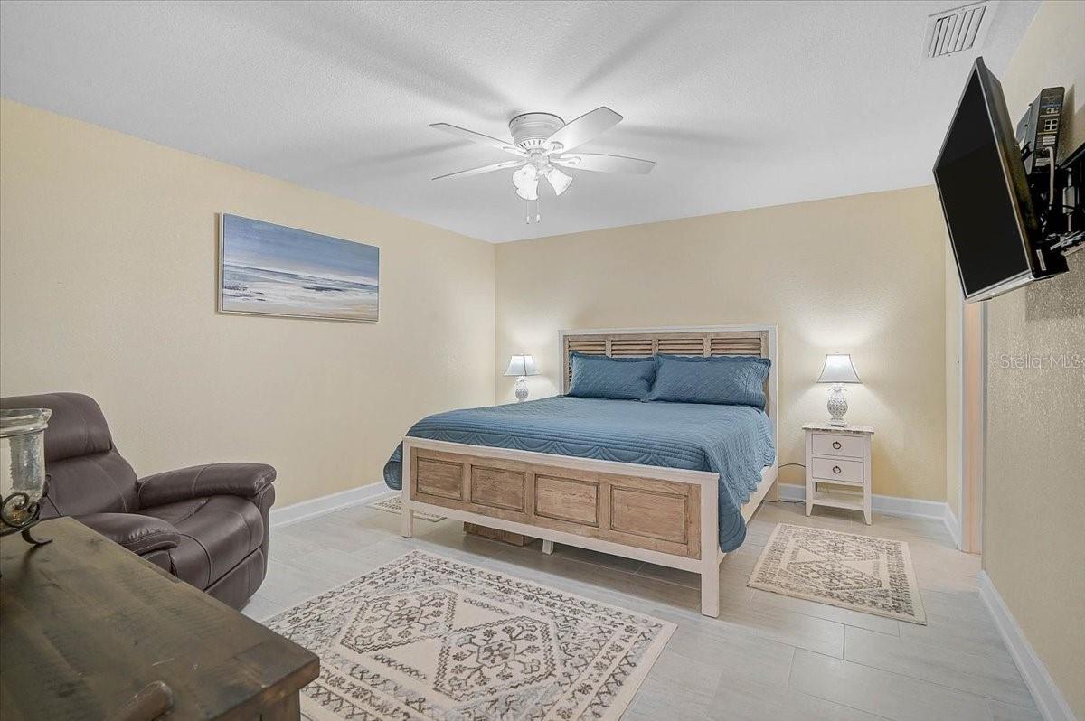 892 COUNTRY CLUB CIR #50 — photo 17