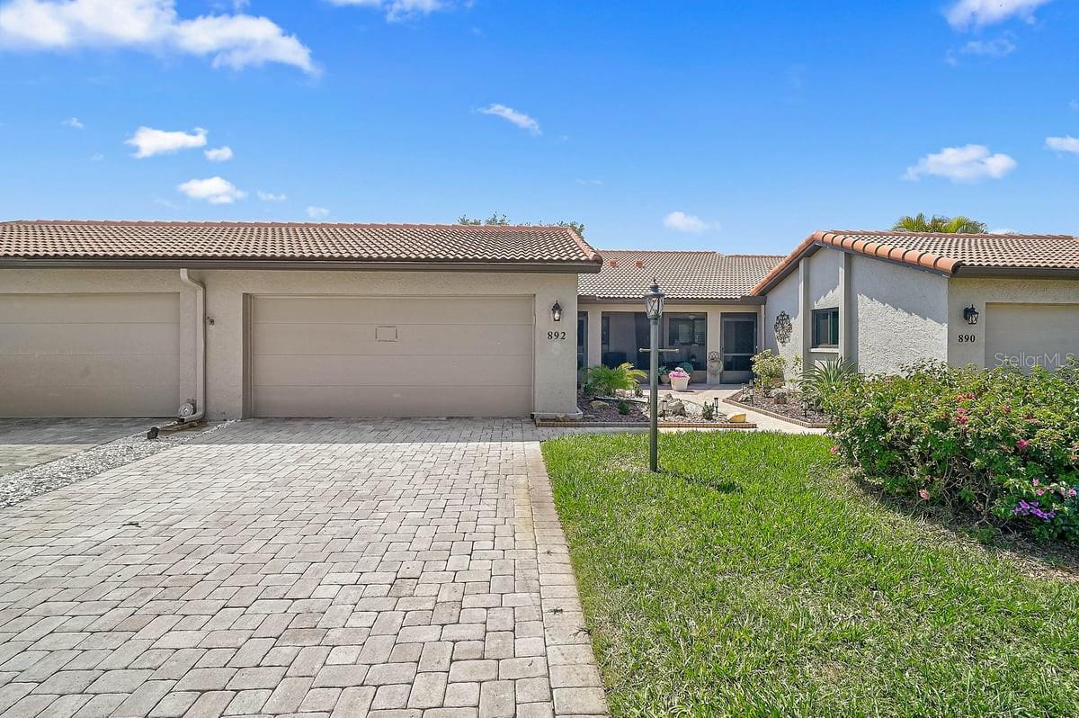 892 COUNTRY CLUB CIR #50 — photo 35