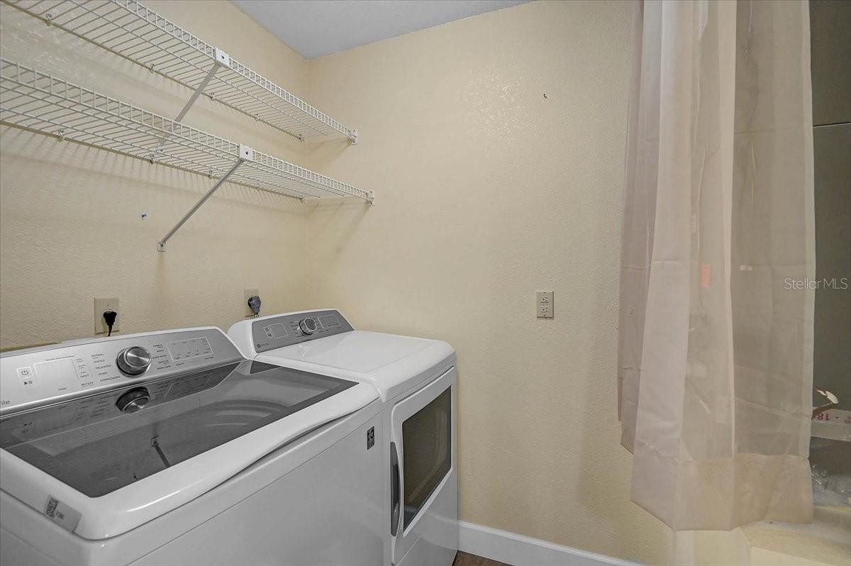 892 COUNTRY CLUB CIR #50 — photo 24