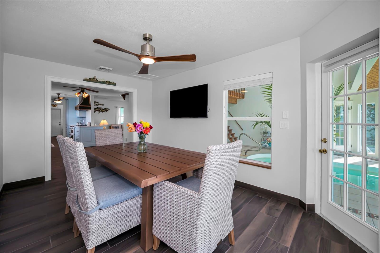 1626 SEA BREEZE DR — photo 28