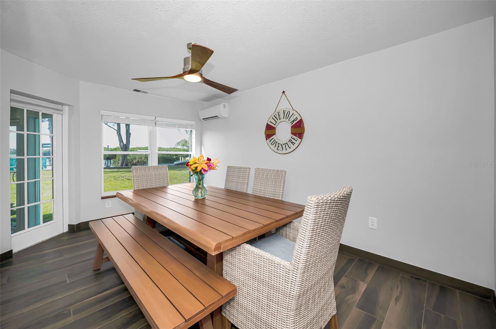 1626 SEA BREEZE DR — photo 27