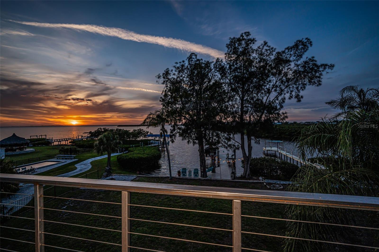 1626 SEA BREEZE DR — photo 61