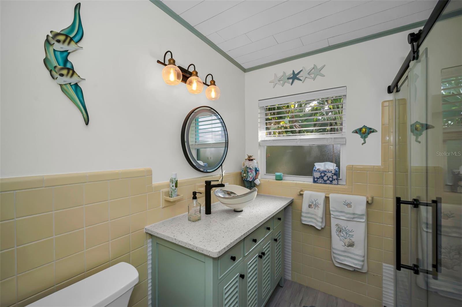 1626 SEA BREEZE DR — photo 47