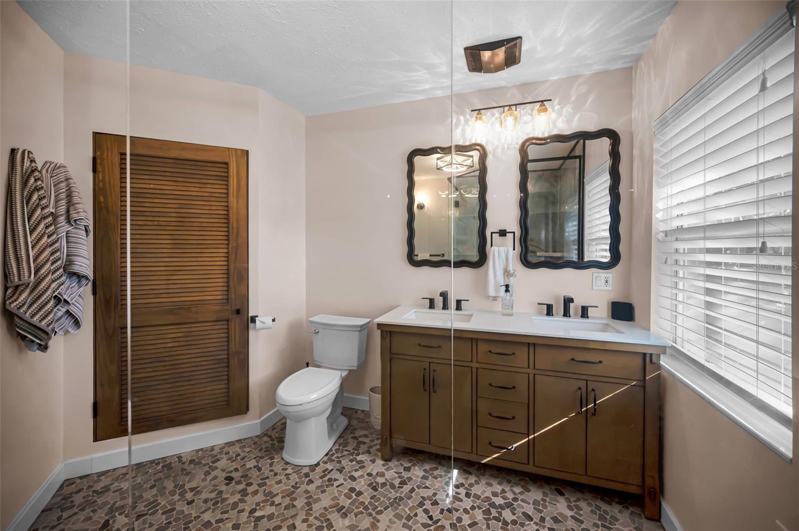 1626 SEA BREEZE DR — photo 43
