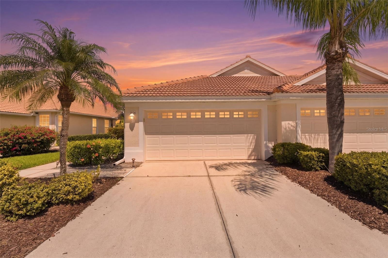 4924 WHISPERING OAKS DR — photo 26