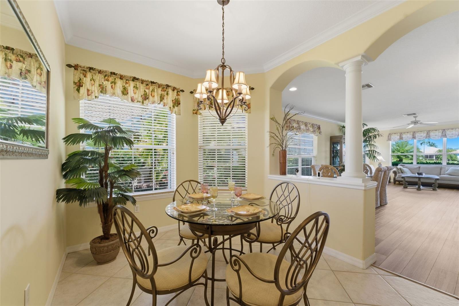 4924 WHISPERING OAKS DR — photo 11