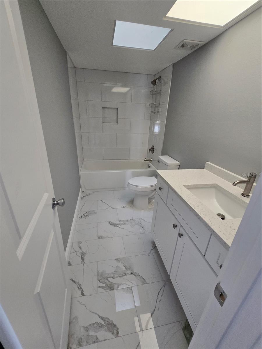 4836 ONYX LN #B — photo 9