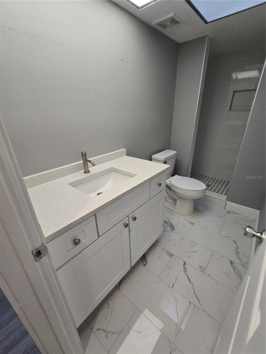 4836 ONYX LN #B — photo 11