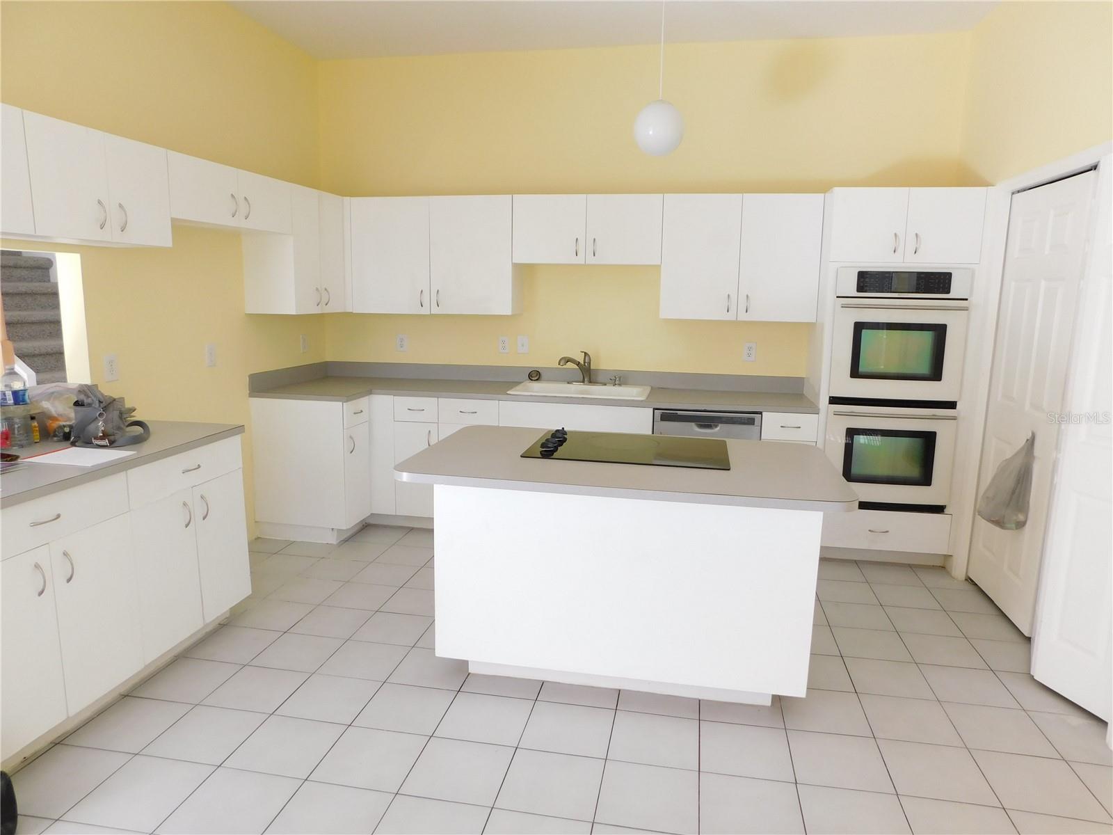 1720 ARABIAN LN — photo 12