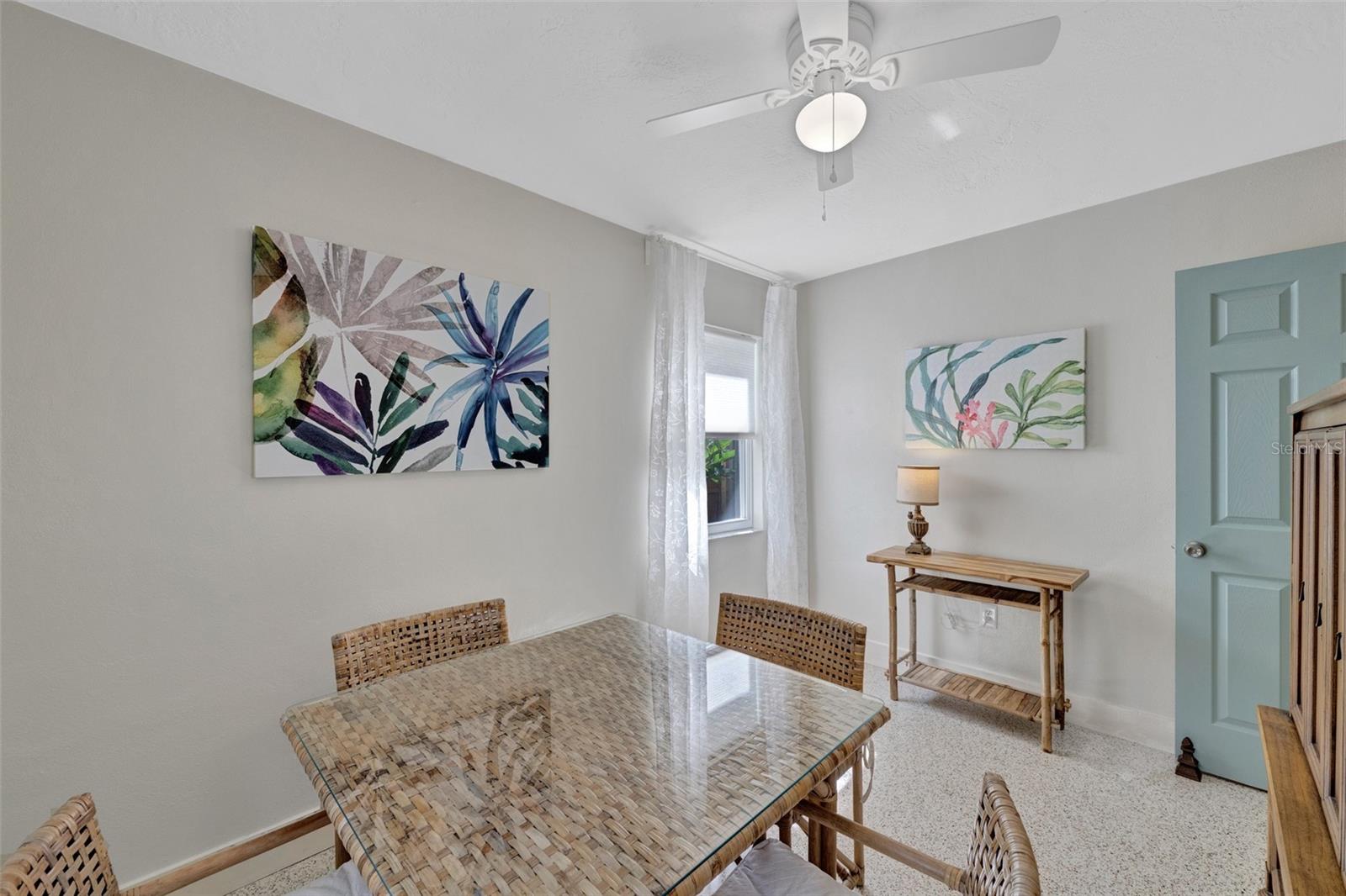 1415 S SCHOOL AVE — photo 46