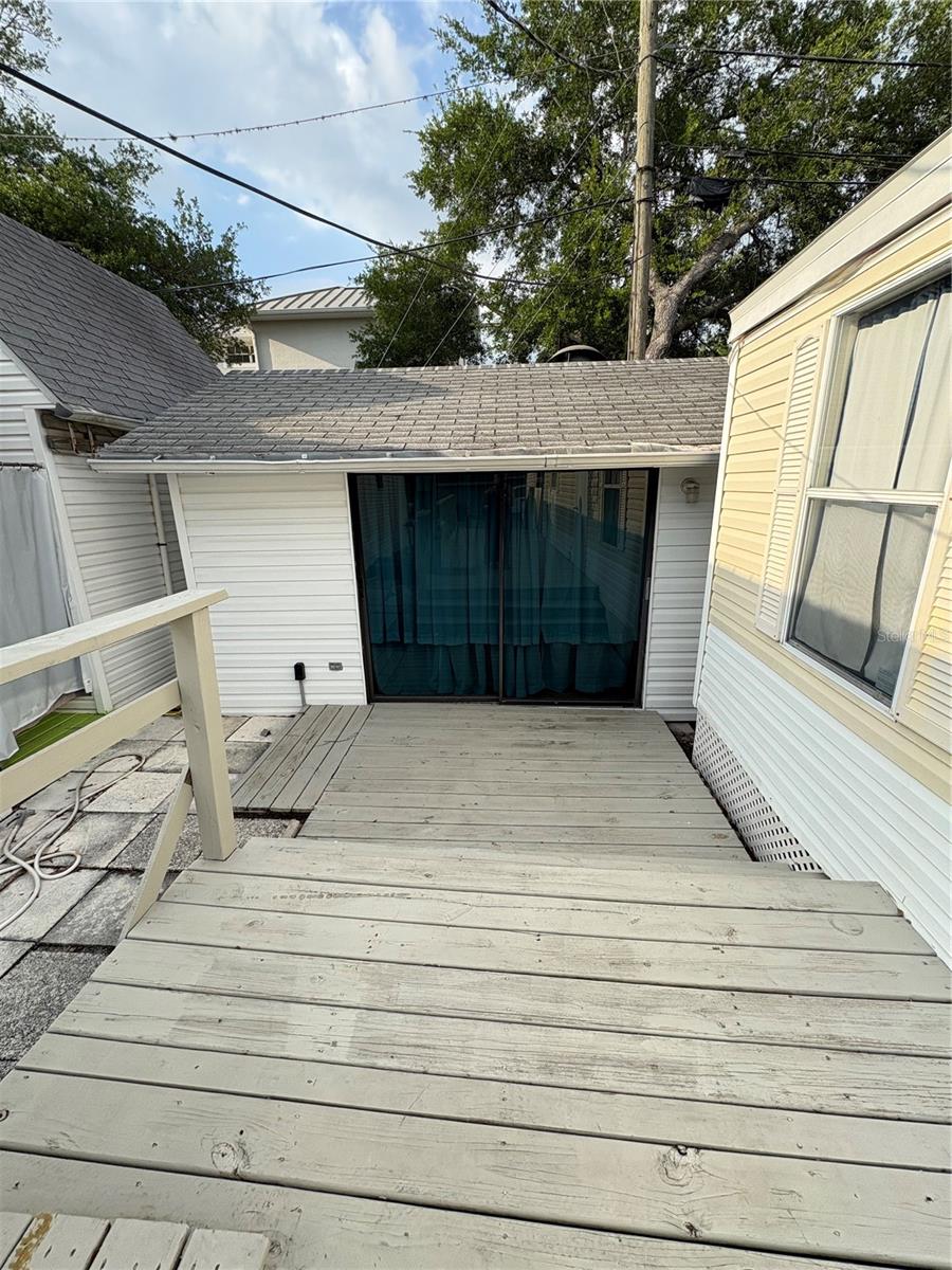 21027 LAZY DAYS CIR — photo 9