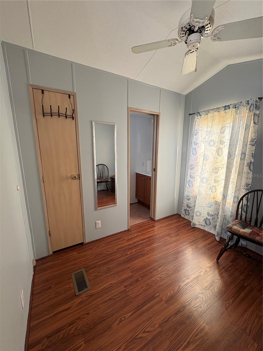 21027 LAZY DAYS CIR — photo 8