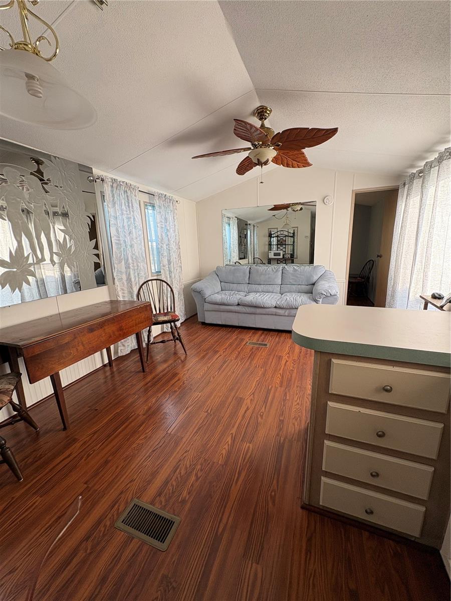 21027 LAZY DAYS CIR — photo 12