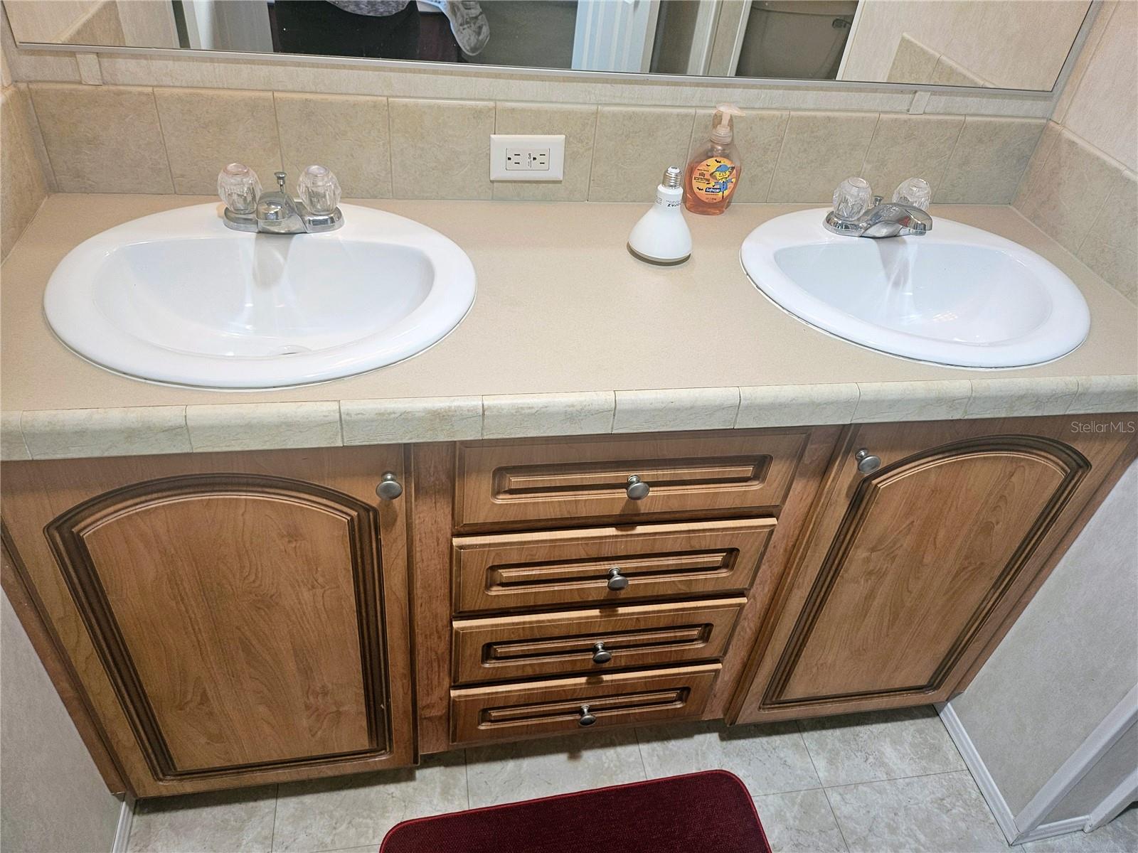 3319 OVERCUP OAK TER — photo 34