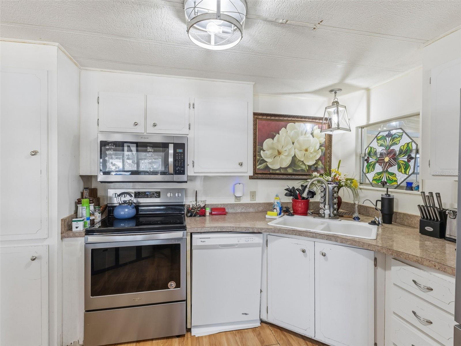 7402 CASCADE DR — photo 12