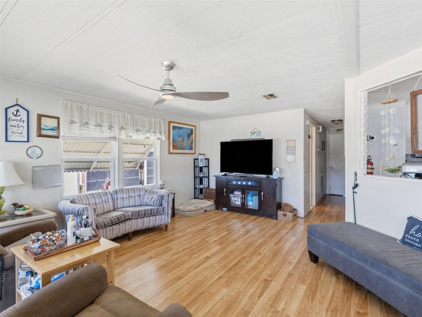 7402 CASCADE DR — photo 6