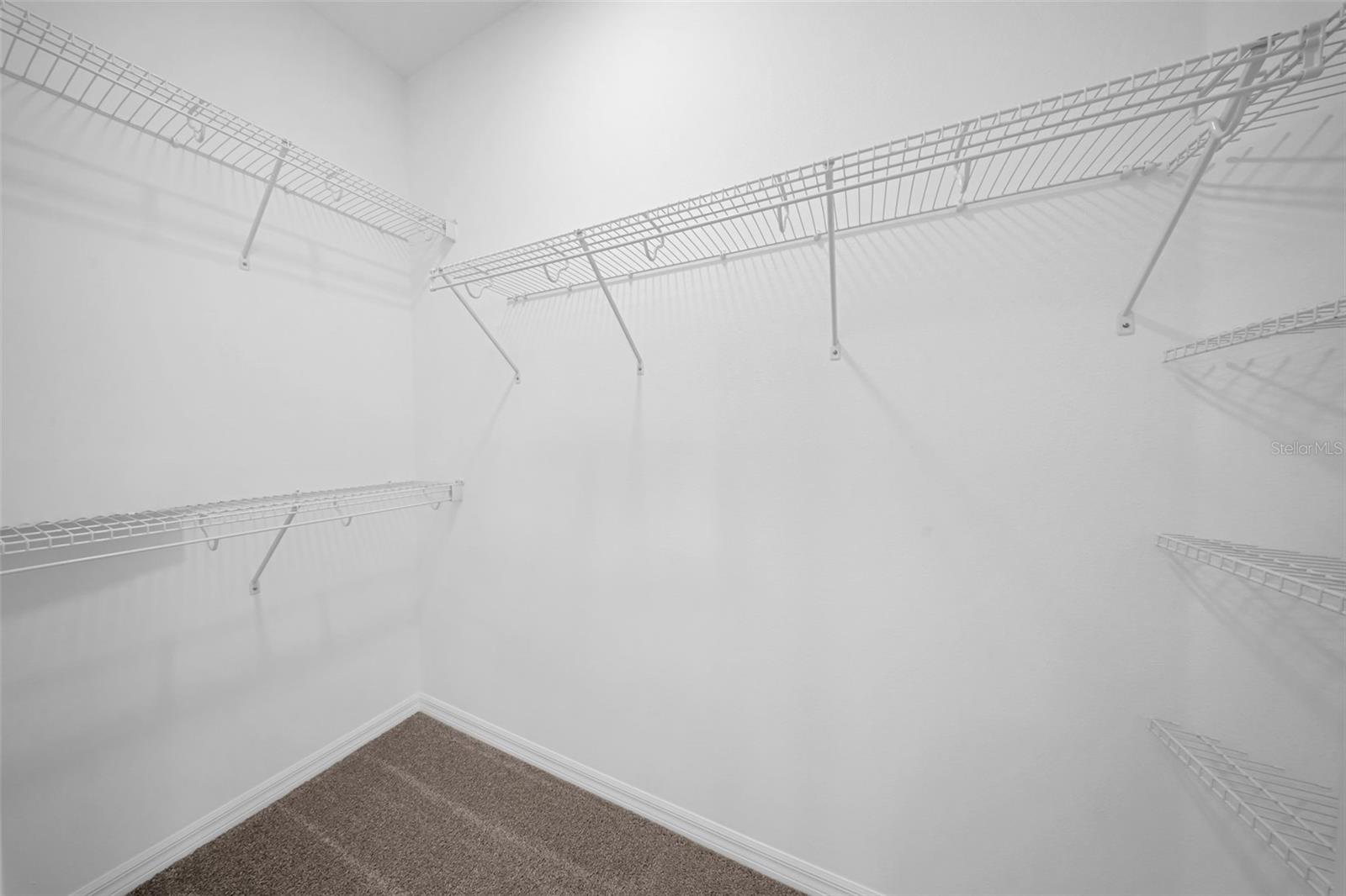 5841 RIVERSTON AVE — photo 67