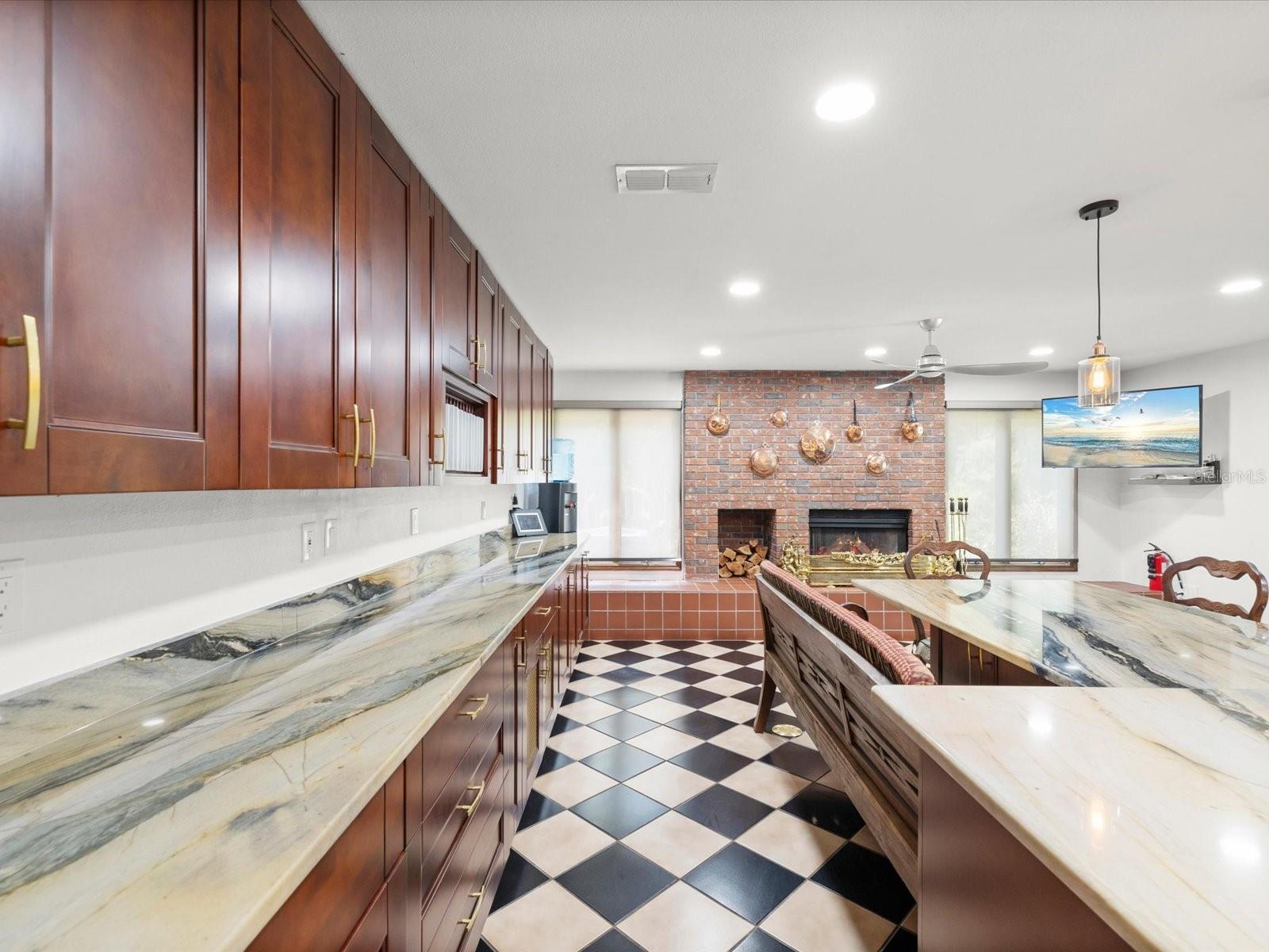 10721 SKYHAWK DR — photo 6