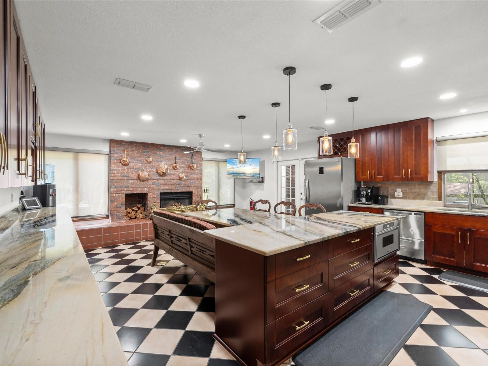 10721 SKYHAWK DR — photo 5