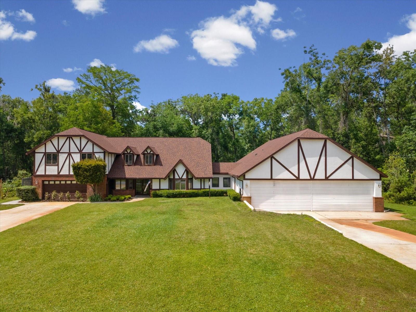 10721 SKYHAWK DR — photo 3