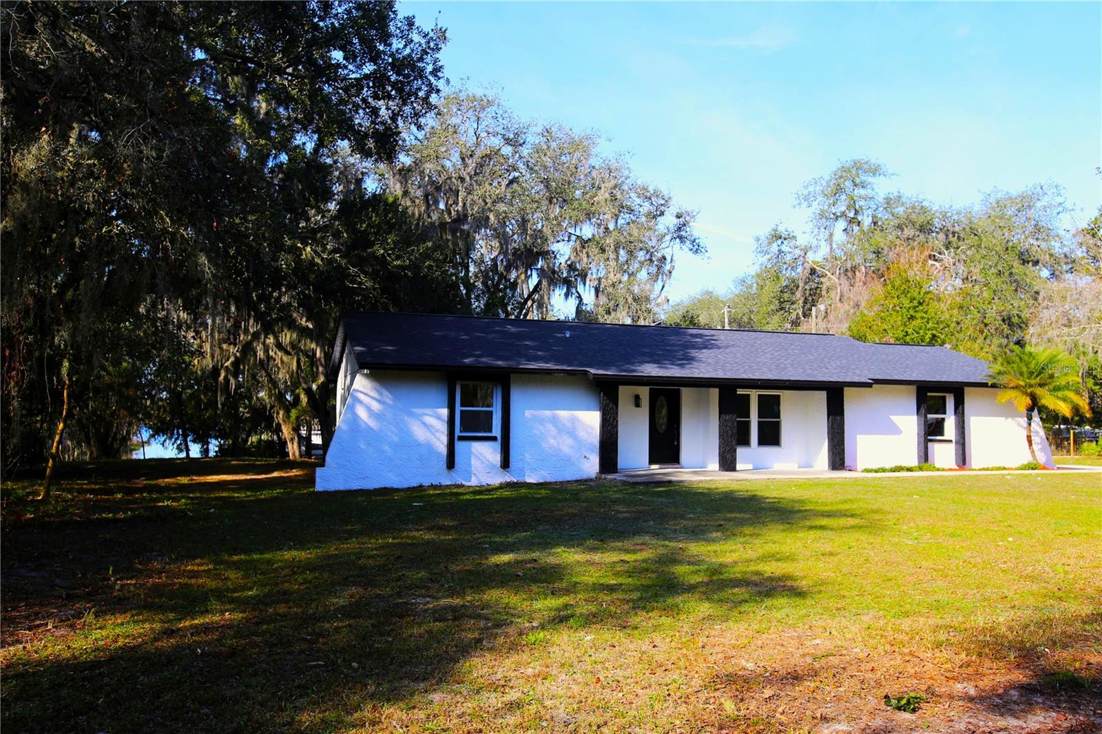 8807 OVERLOOK DR — photo 9