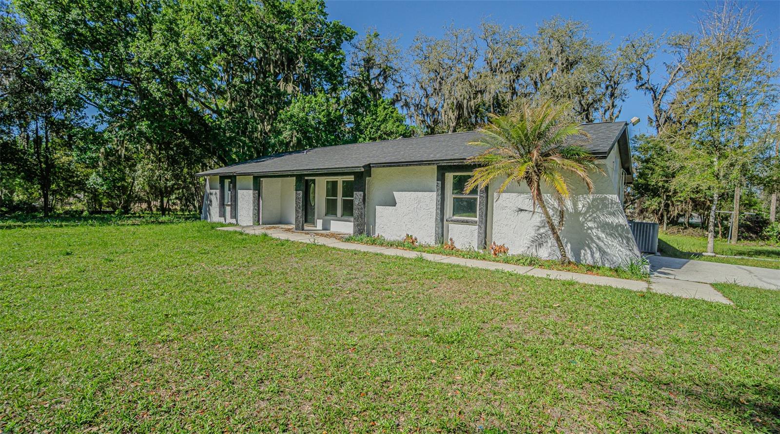 8807 OVERLOOK DR — photo 41