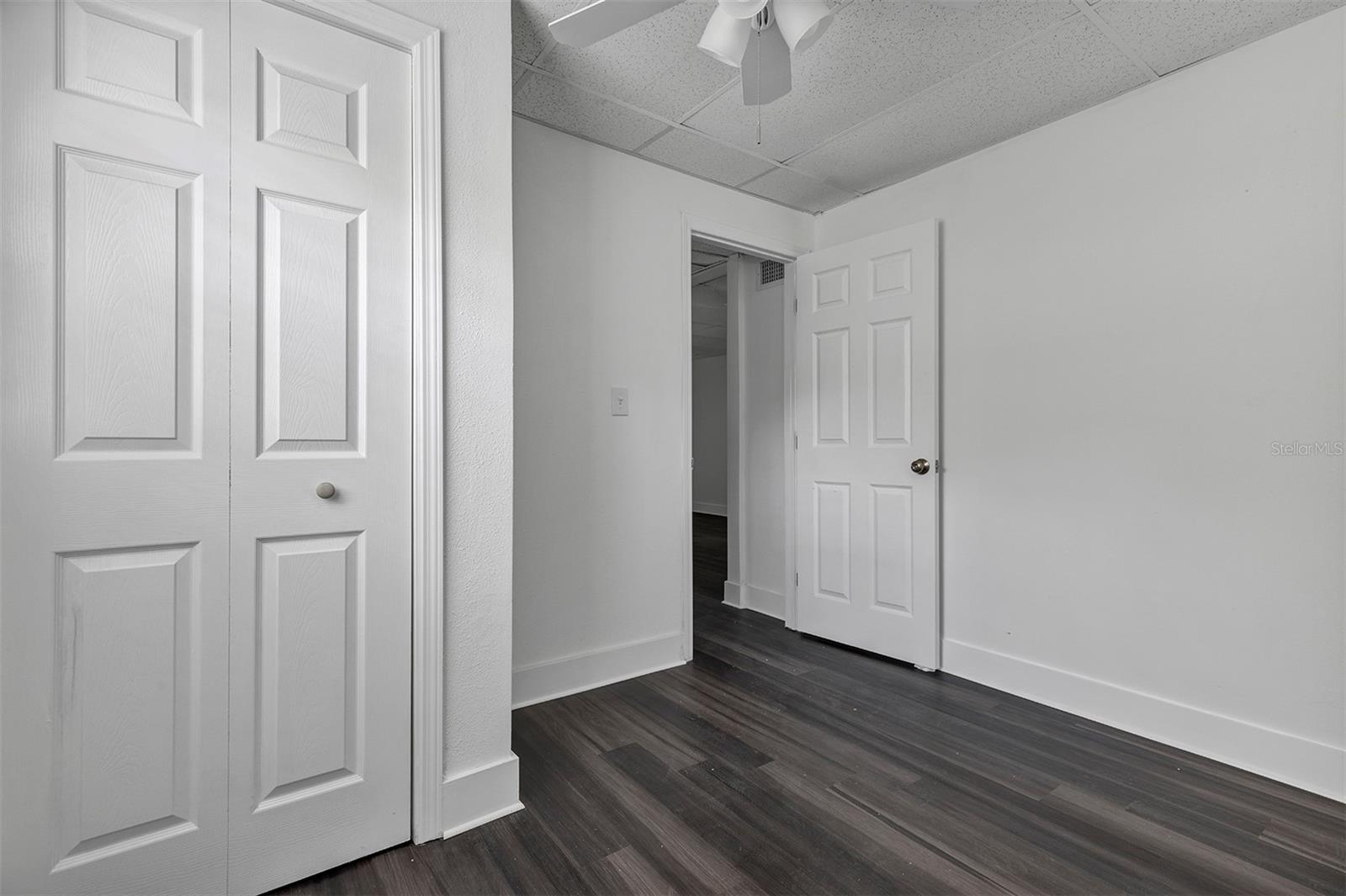 2027 30TH AVE N #Bottom unit — photo 4