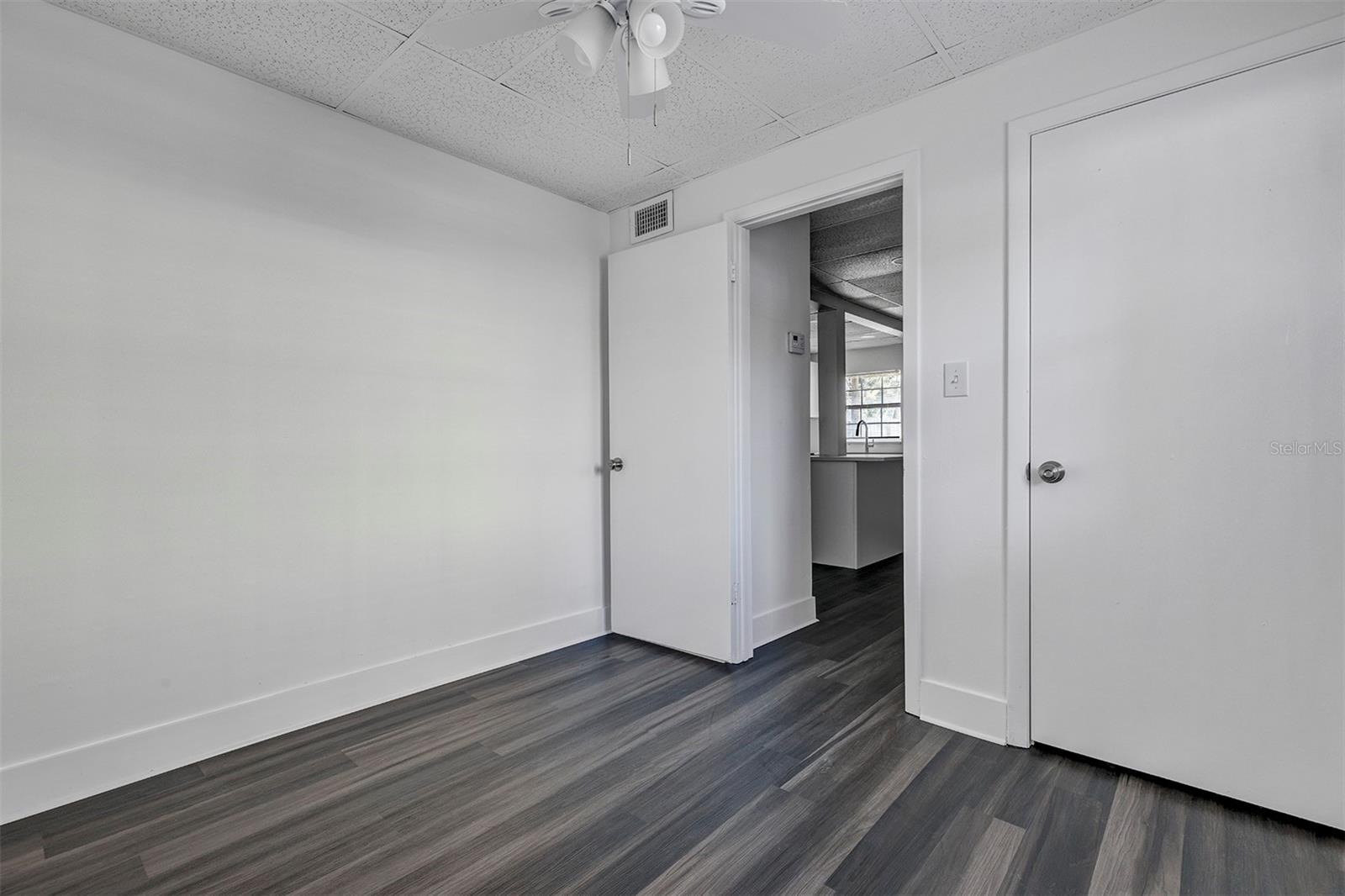 2027 30TH AVE N #Bottom unit — photo 18