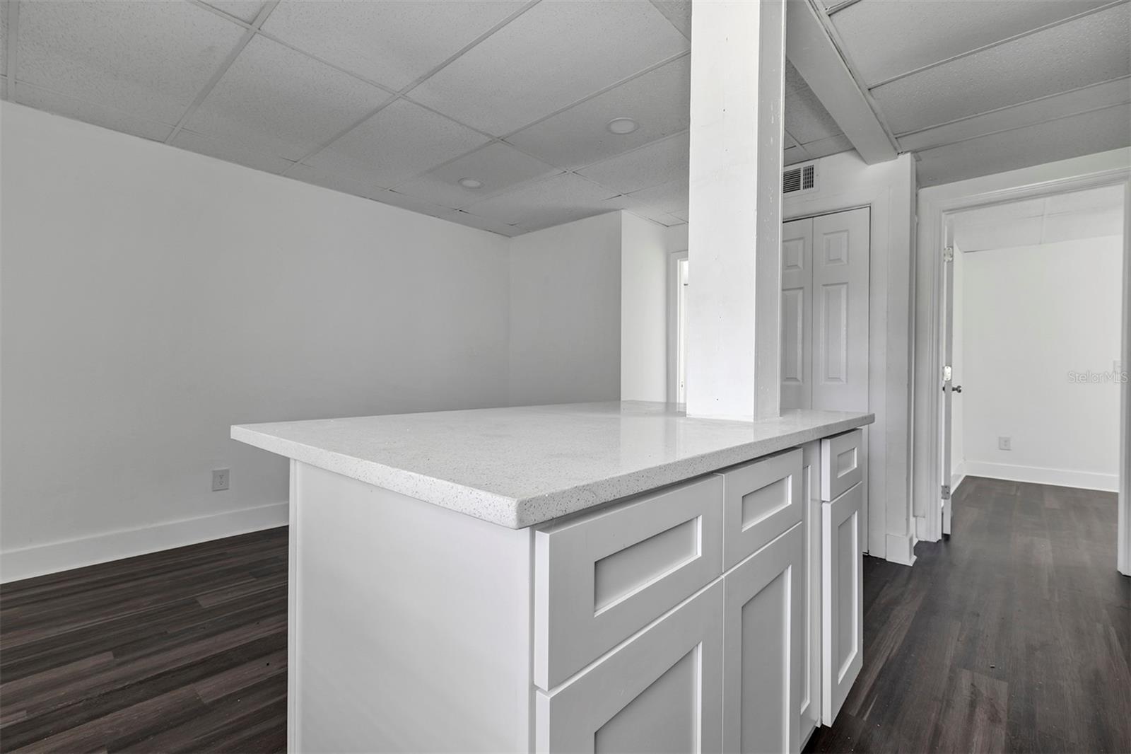 2027 30TH AVE N #Bottom unit — photo 10