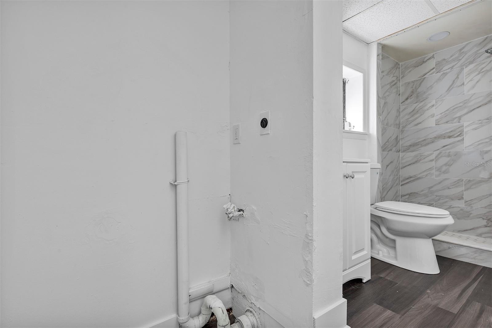 2027 30TH AVE N #Bottom unit — photo 14