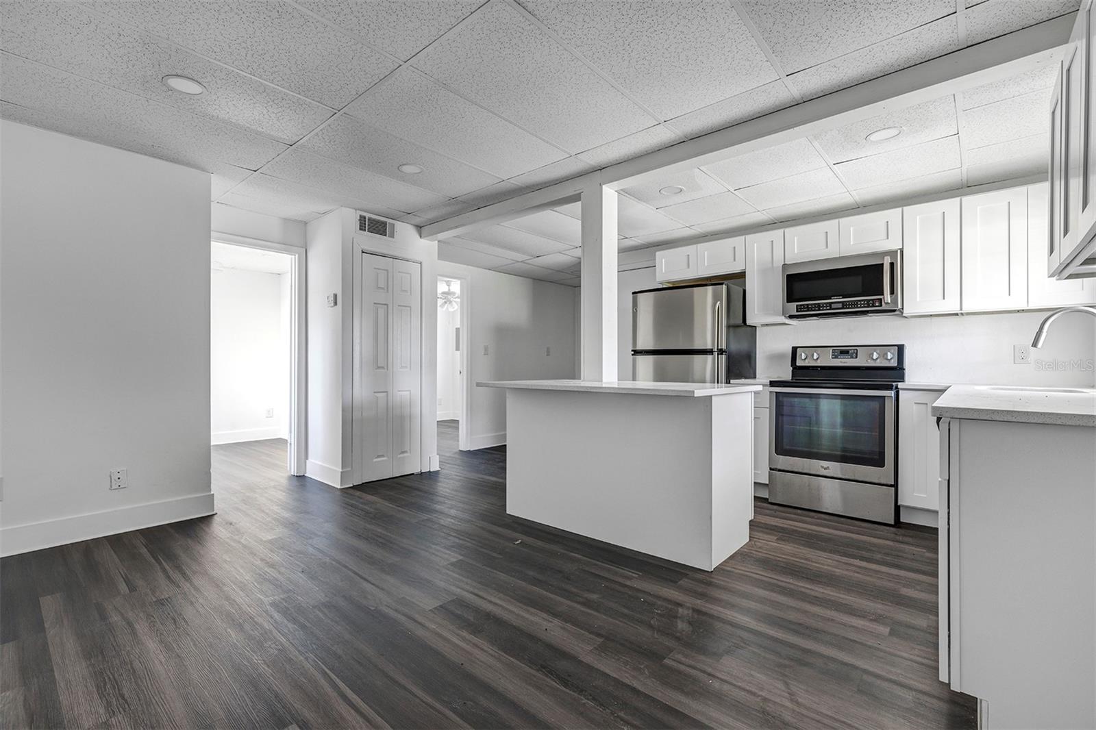 2027 30TH AVE N #Bottom unit — photo 11
