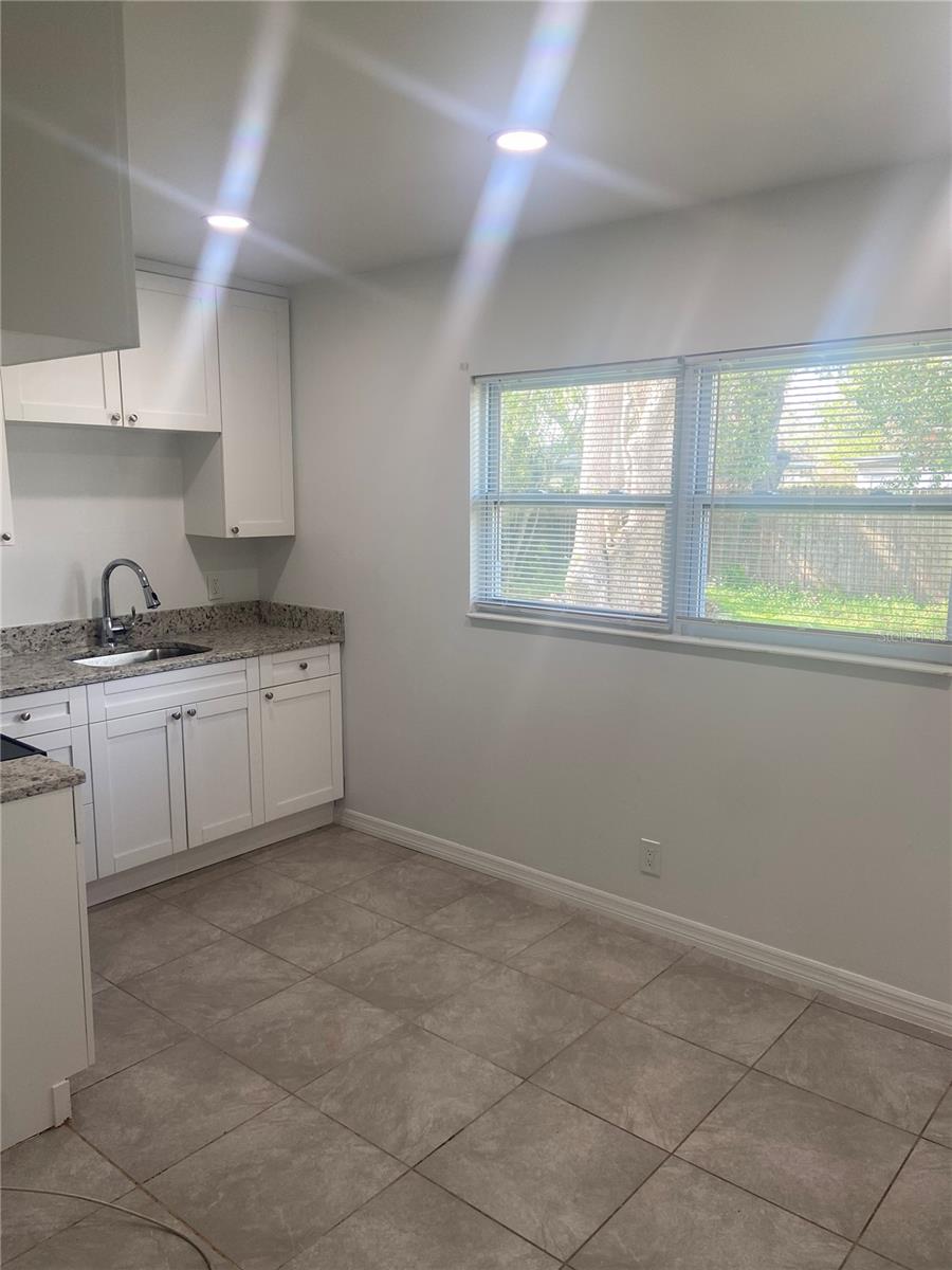 7020 BAYWOOD DR — photo 3