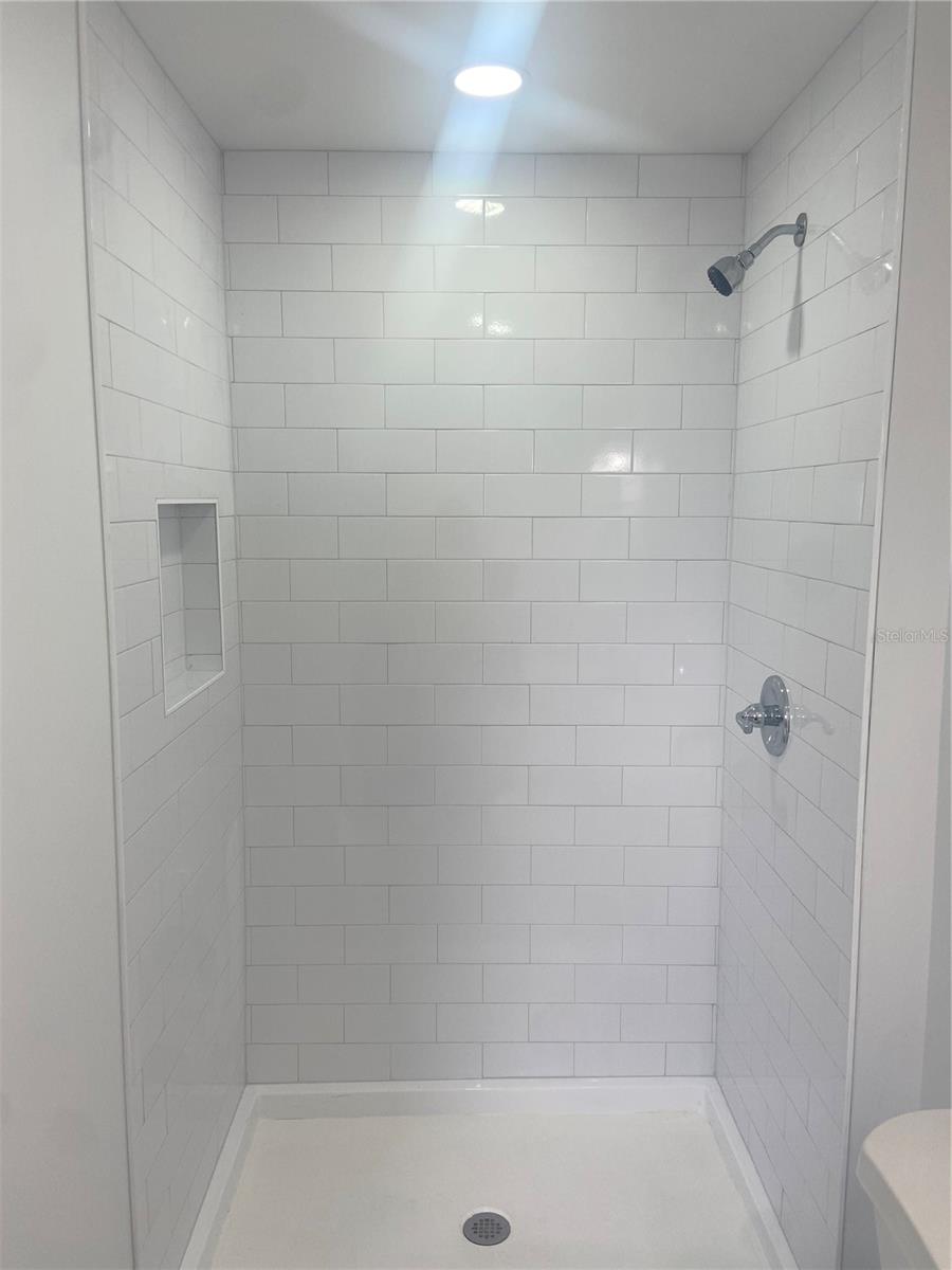 7020 BAYWOOD DR — photo 9