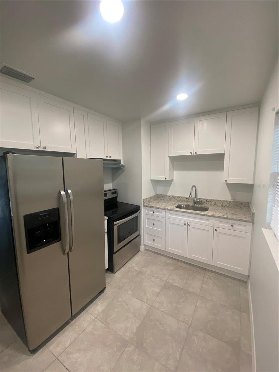7020 BAYWOOD DR — photo 2