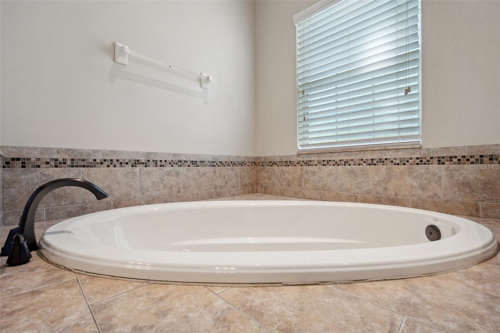 5117 LONGSPUR CT — photo 27