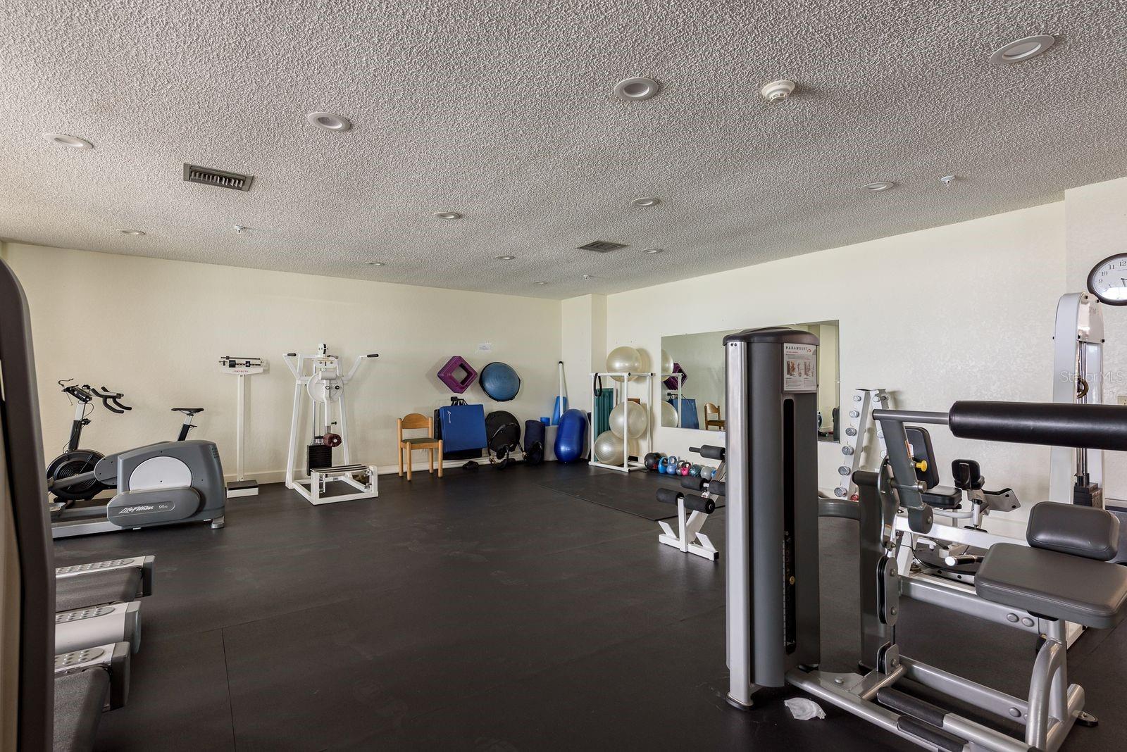 6287 BAHIA DEL MAR CIR #1202 — photo 29