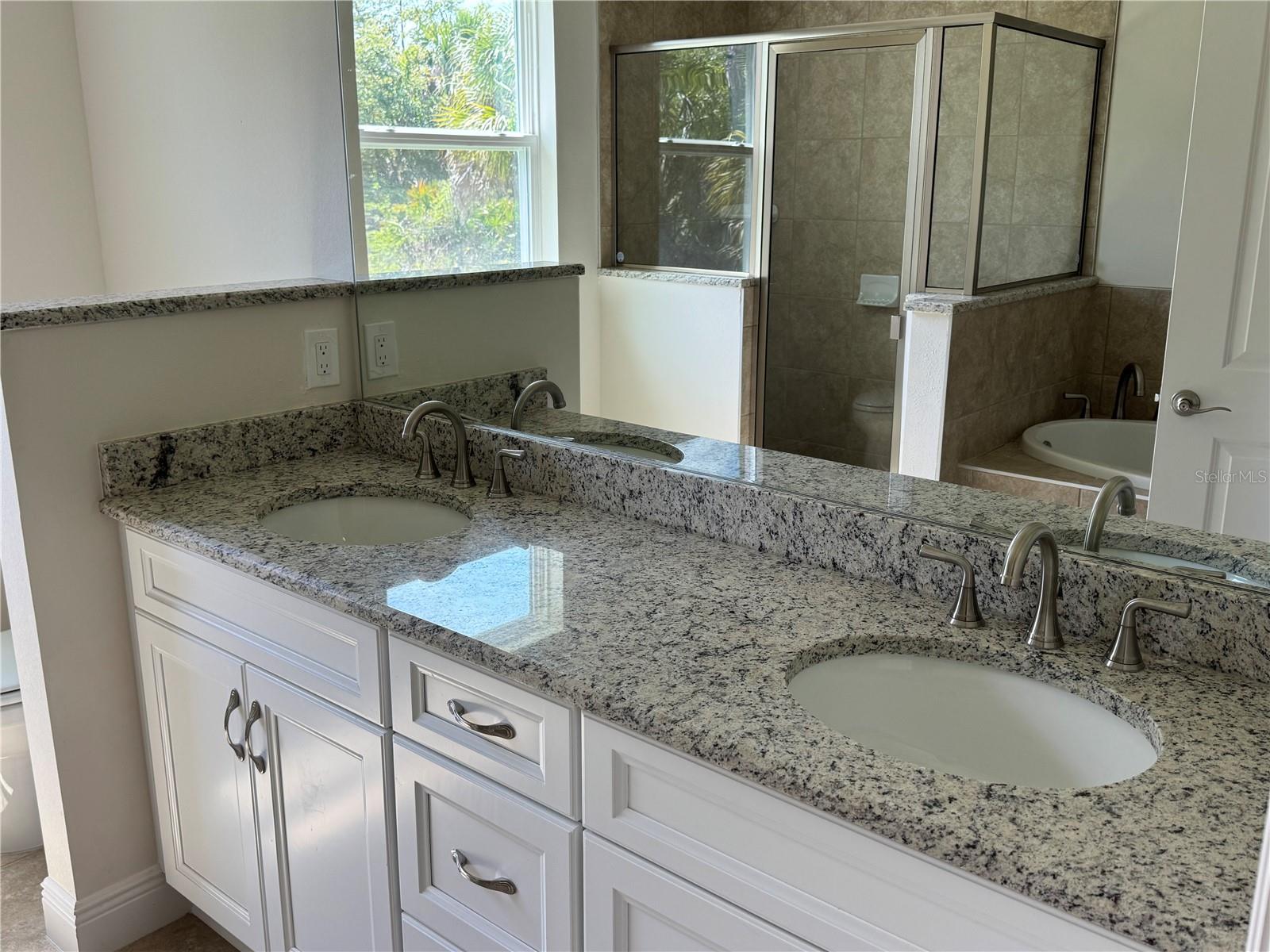 3462 SERNICE ST — photo 14