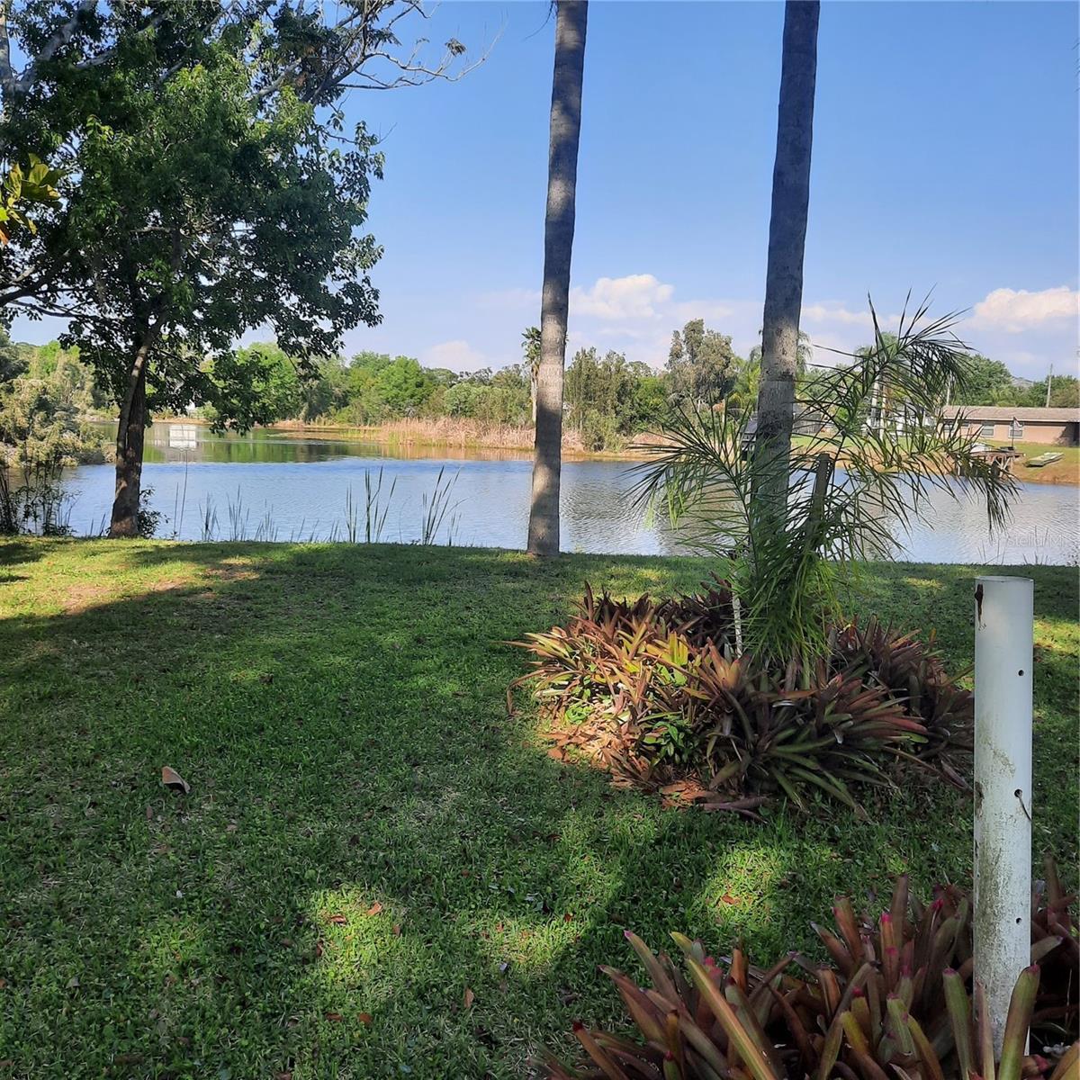 10502 HINDS PL — photo 3