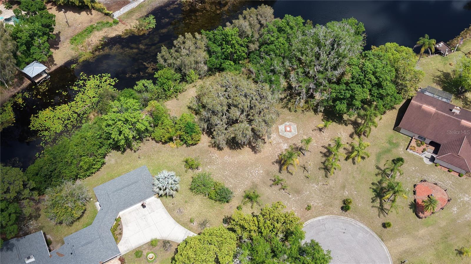 10502 HINDS PL — photo 24