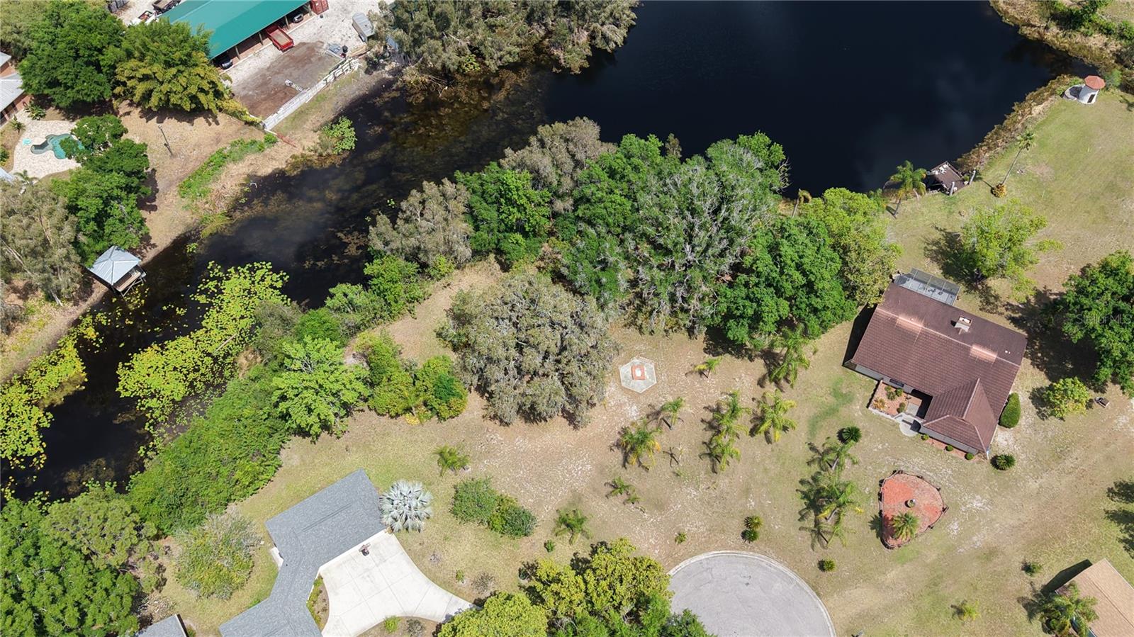 10502 HINDS PL — photo 20