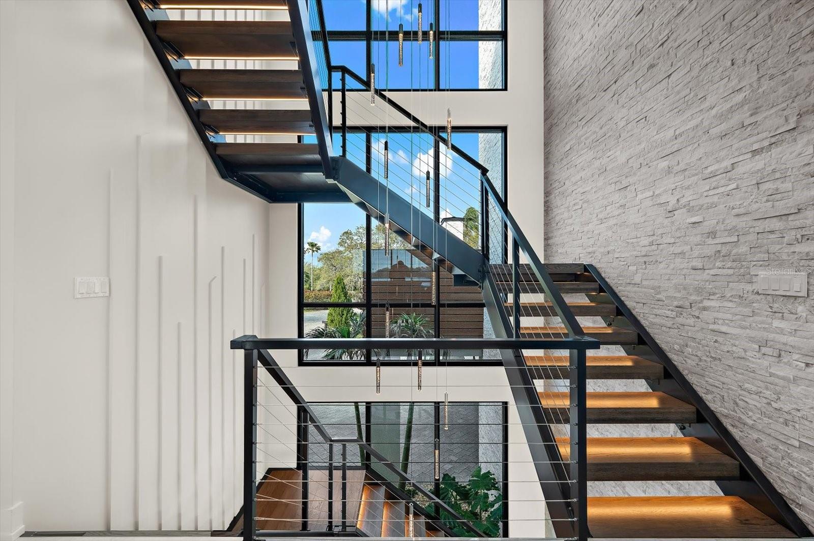 402 HILLSBOROUGH ST — photo 33