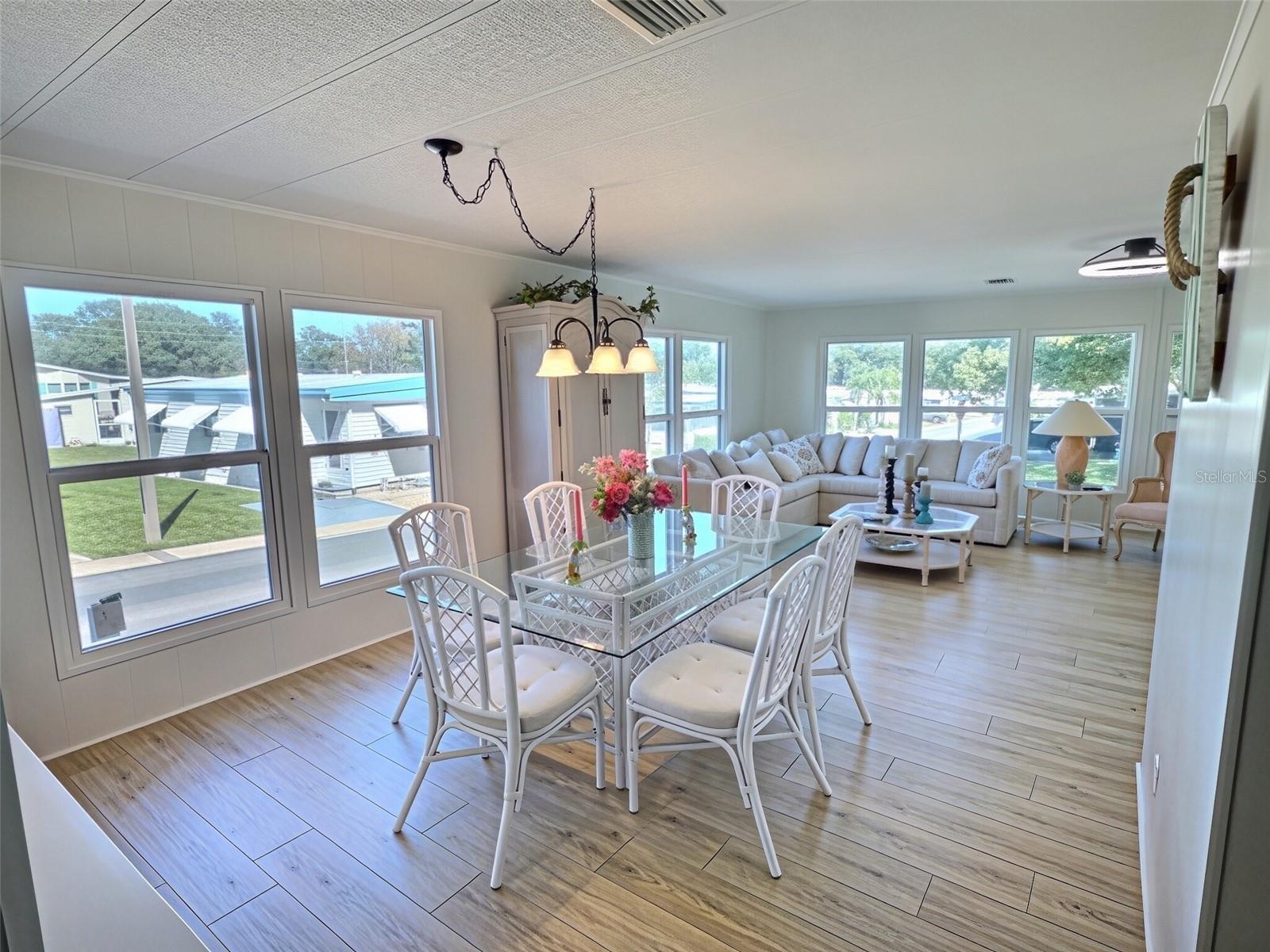 46 PALM FOREST DR — photo 4