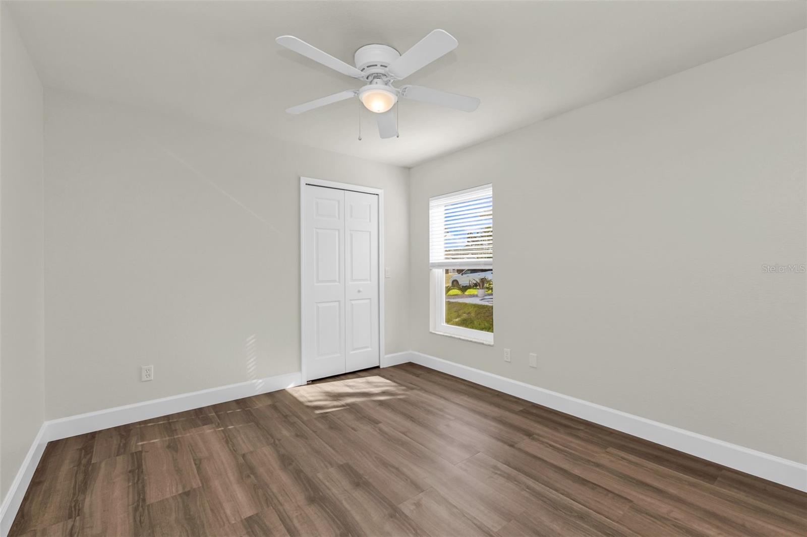 2485 TRAVERSE AVE — photo 26