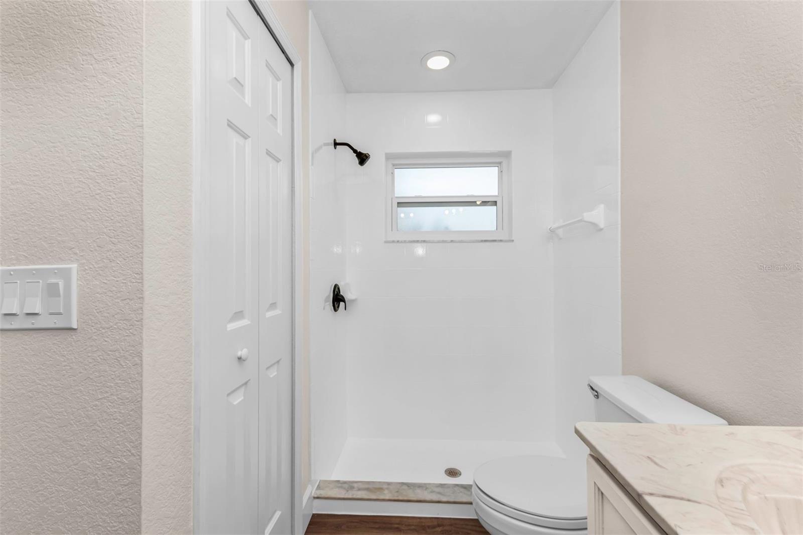 2485 TRAVERSE AVE — photo 36