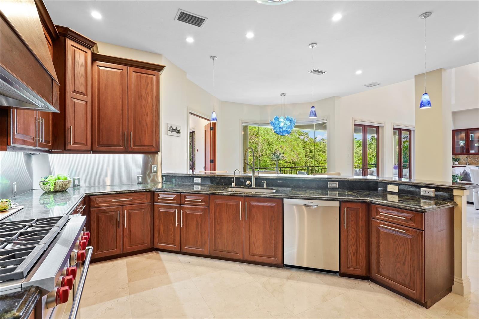 7158 HAWKS HARBOR CIR — photo 19